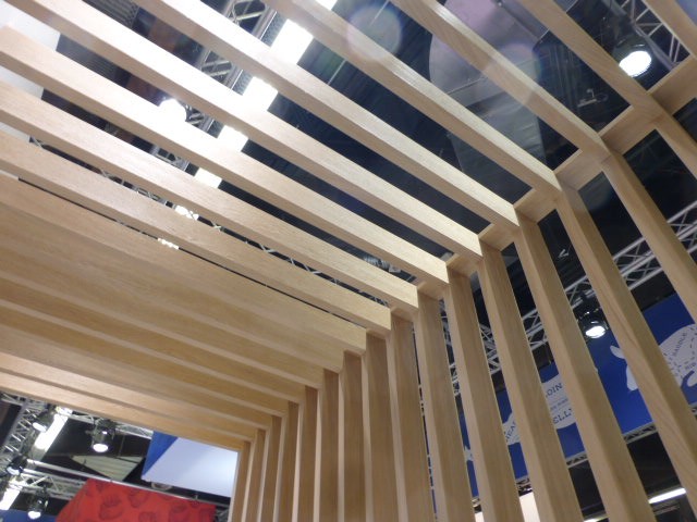 Frigera at Interzoo - solid oak beams - solid quality by petroldesign
